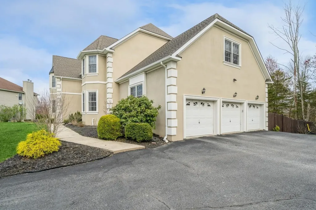 45 Camelot Drive Warwick NY 10990