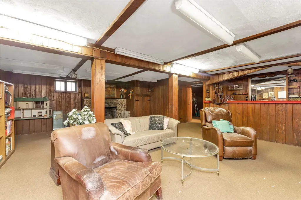 3 Longview Place Great Neck NY 11021