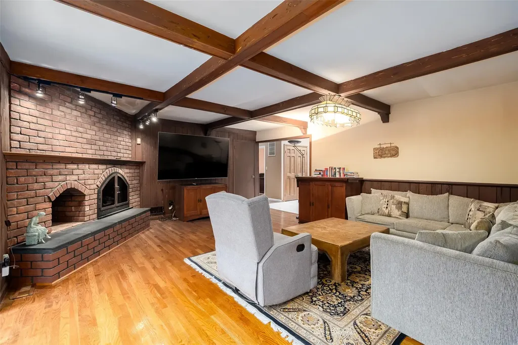 22 Round Tree Drive Melville NY 11747