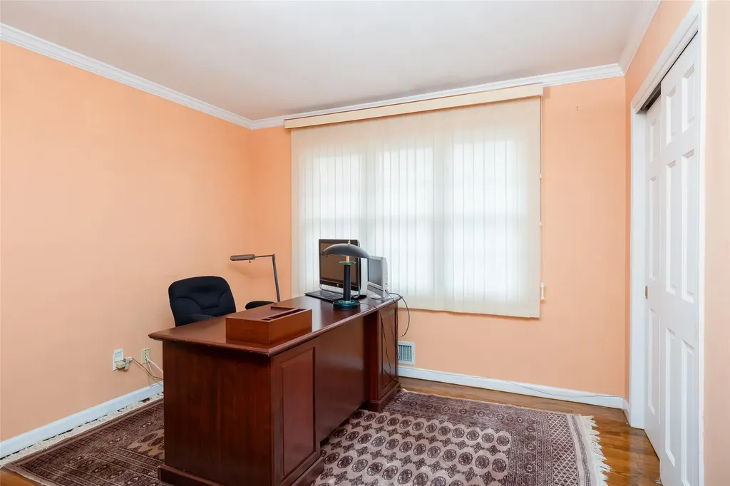 22 Round Tree Drive Melville NY 11747
