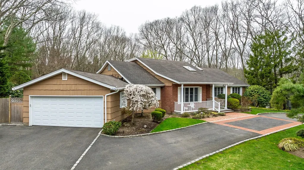 22 Round Tree Drive Melville NY 11747