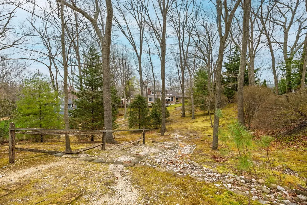 22 Round Tree Drive Melville NY 11747