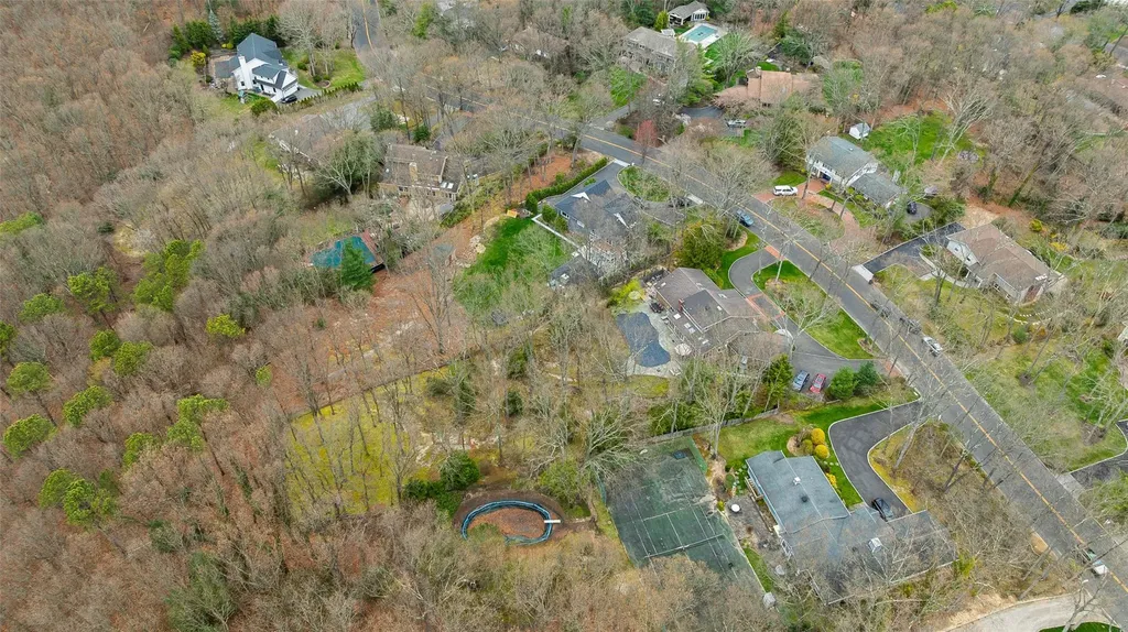 22 Round Tree Drive Melville NY 11747