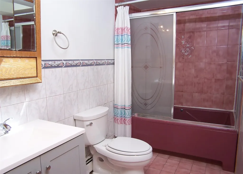 14 Rita Drive Mount Sinai NY 11766