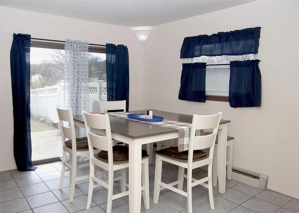 14 Rita Drive Mount Sinai NY 11766