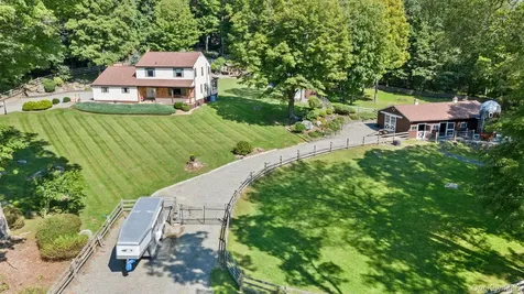 1080 E Mountain Road S Cold Spring NY 10516