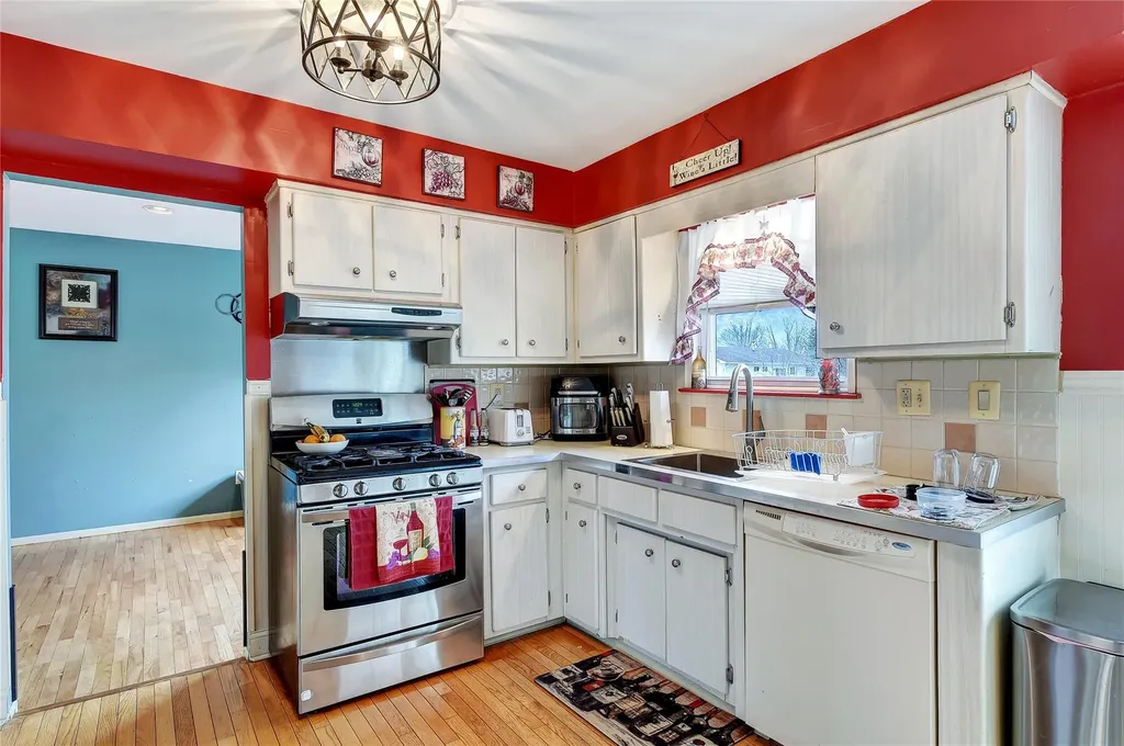 3 Charles Court Middletown NY 10941