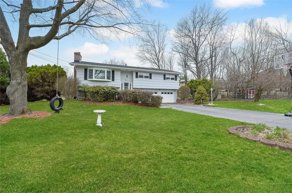 3 Charles Court Middletown NY 10941