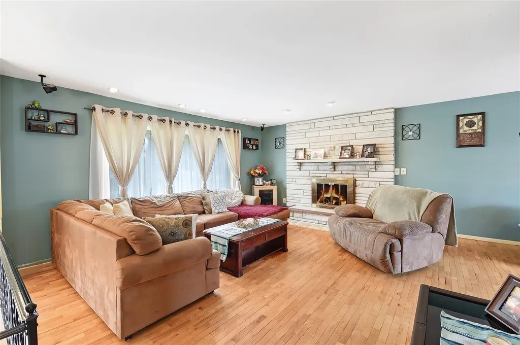 3 Charles Court Middletown NY 10941