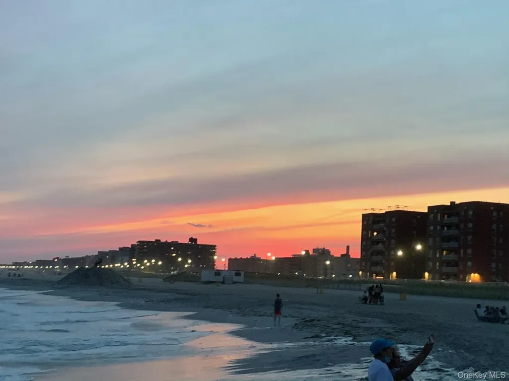 223 E Broadway Long Beach NY 11561