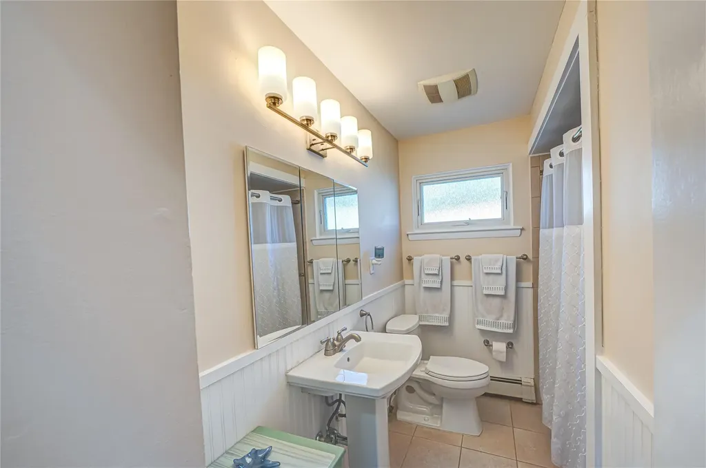 203 Juniper Road Kings Park NY 11754