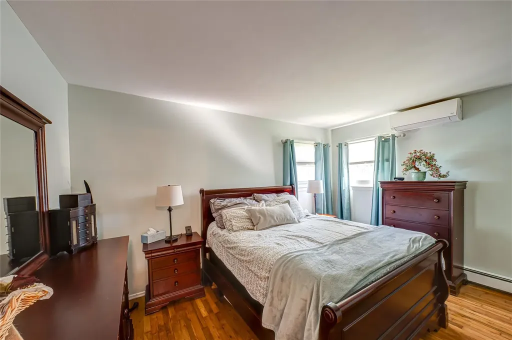 203 Juniper Road Kings Park NY 11754