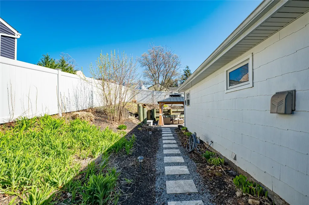203 Juniper Road Kings Park NY 11754