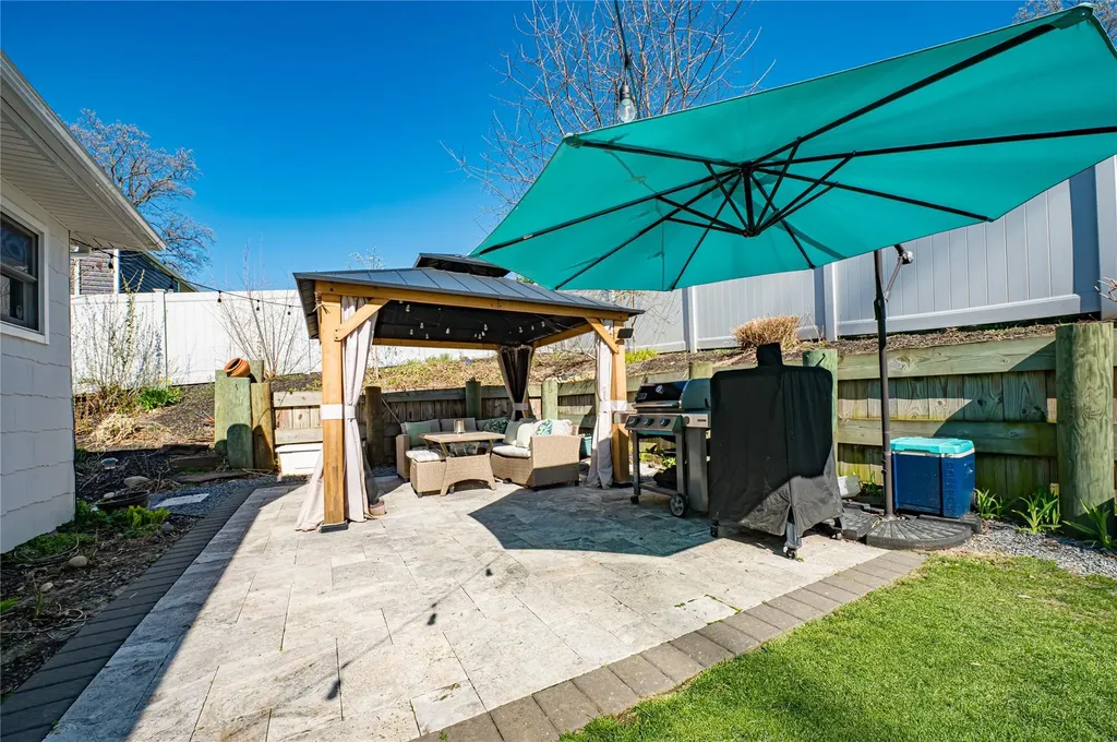 203 Juniper Road Kings Park NY 11754
