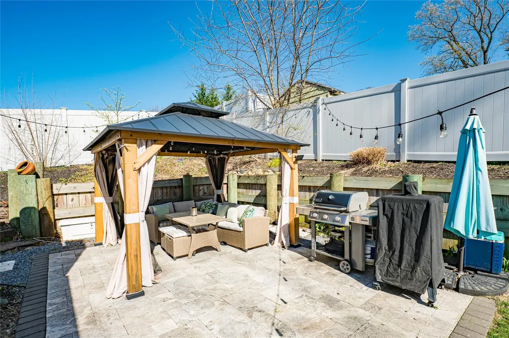 203 Juniper Road Kings Park NY 11754
