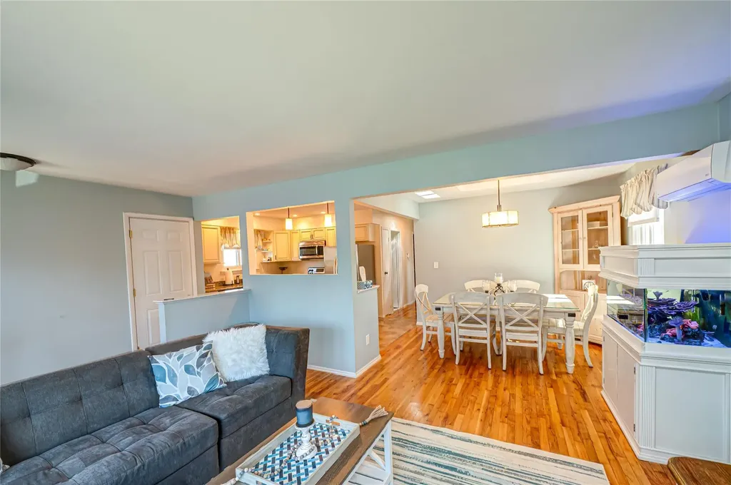 203 Juniper Road Kings Park NY 11754