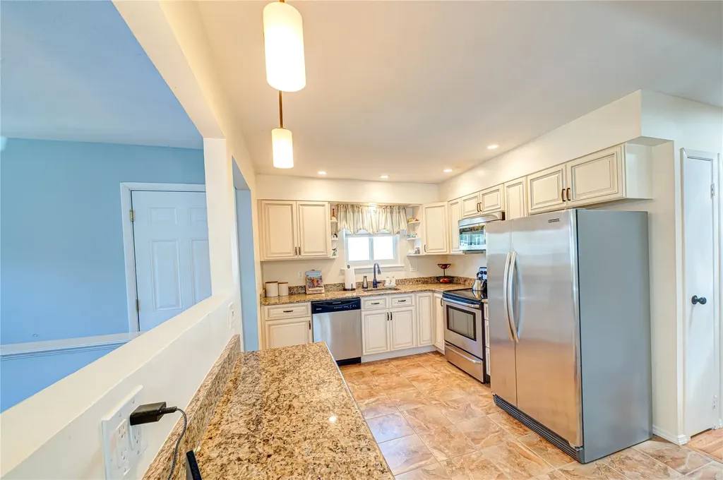 203 Juniper Road Kings Park NY 11754