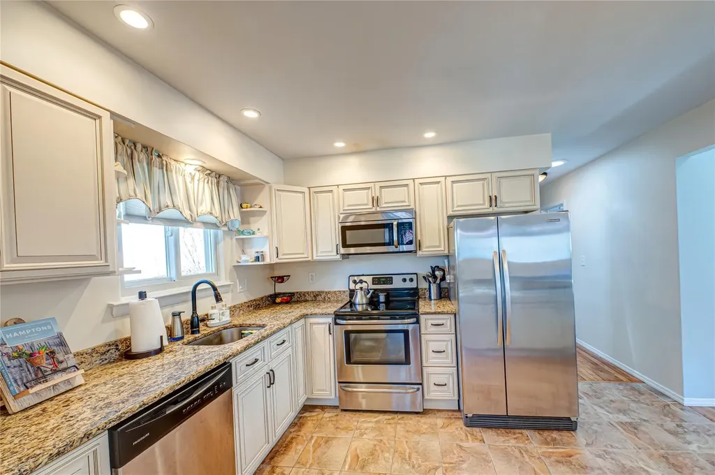 203 Juniper Road Kings Park NY 11754
