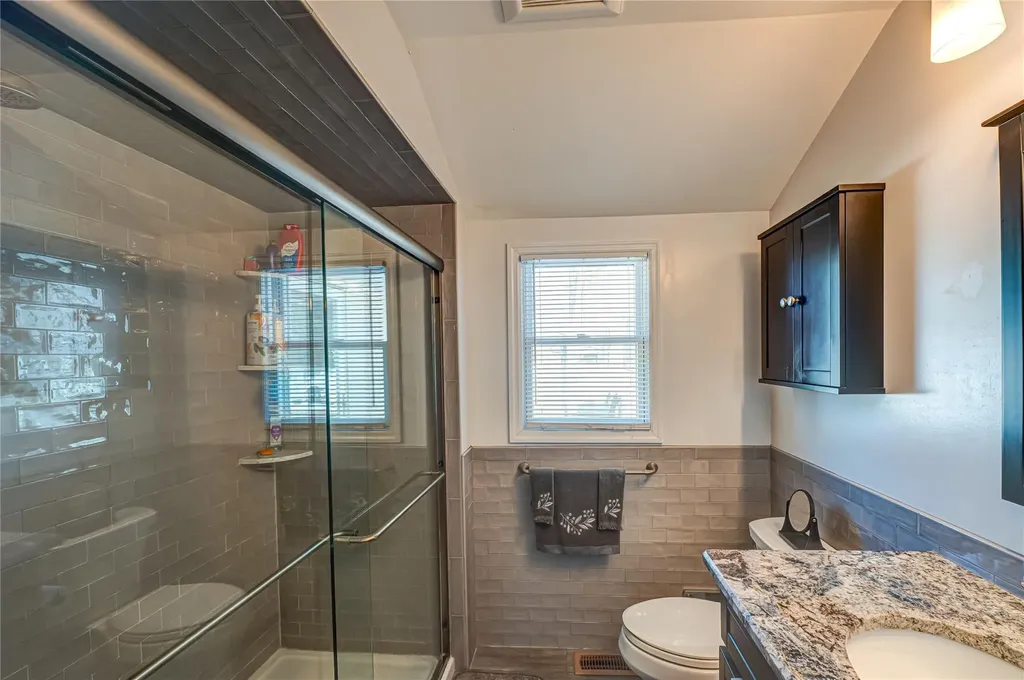 3 Baylor Drive Smithtown NY 11787