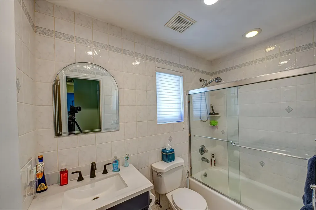 3 Baylor Drive Smithtown NY 11787