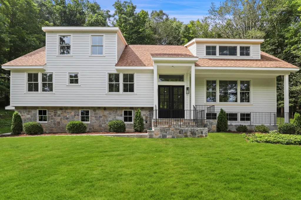 18 Brandon Drive Mount Kisco NY 10549