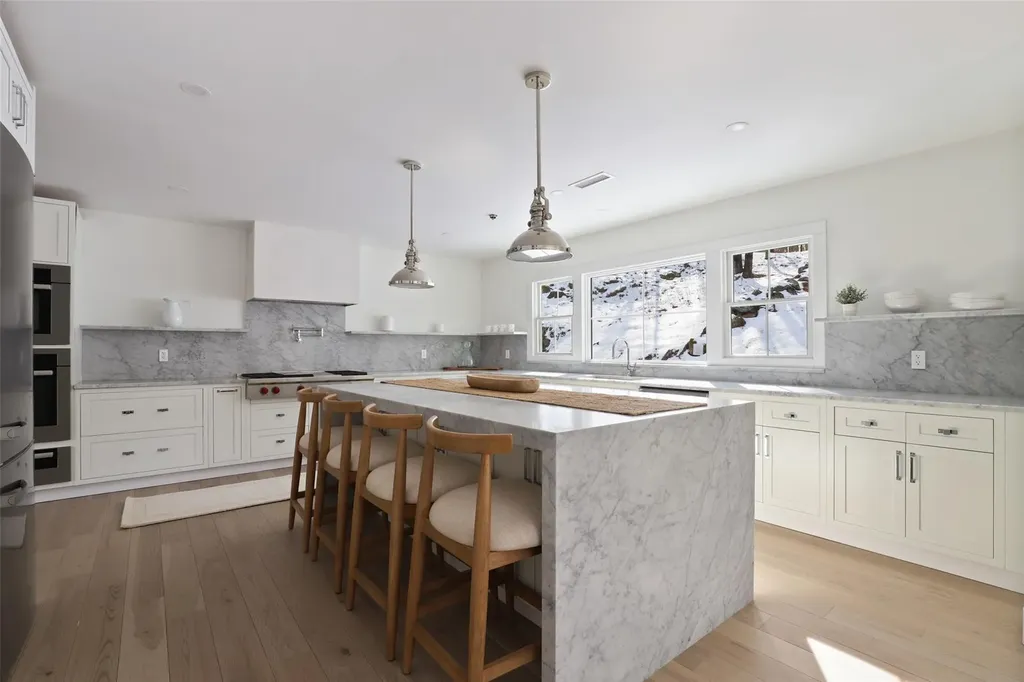 18 Brandon Drive Mount Kisco NY 10549