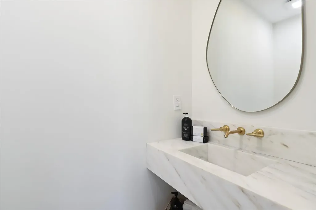 18 Brandon Drive Mount Kisco NY 10549