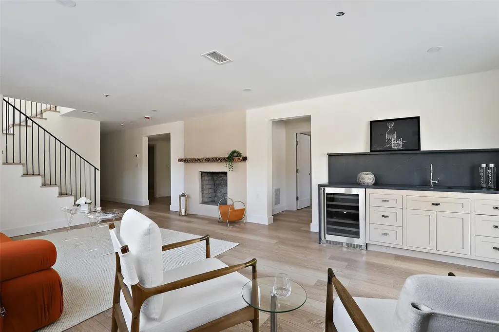 18 Brandon Drive Mount Kisco NY 10549