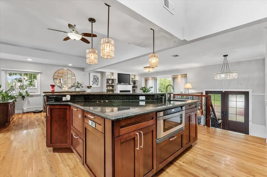 61 Beatrice Lane Old Bethpage NY 11804