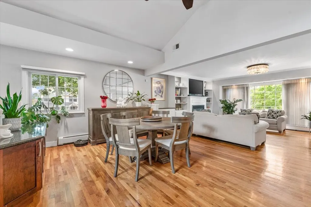 61 Beatrice Lane Old Bethpage NY 11804