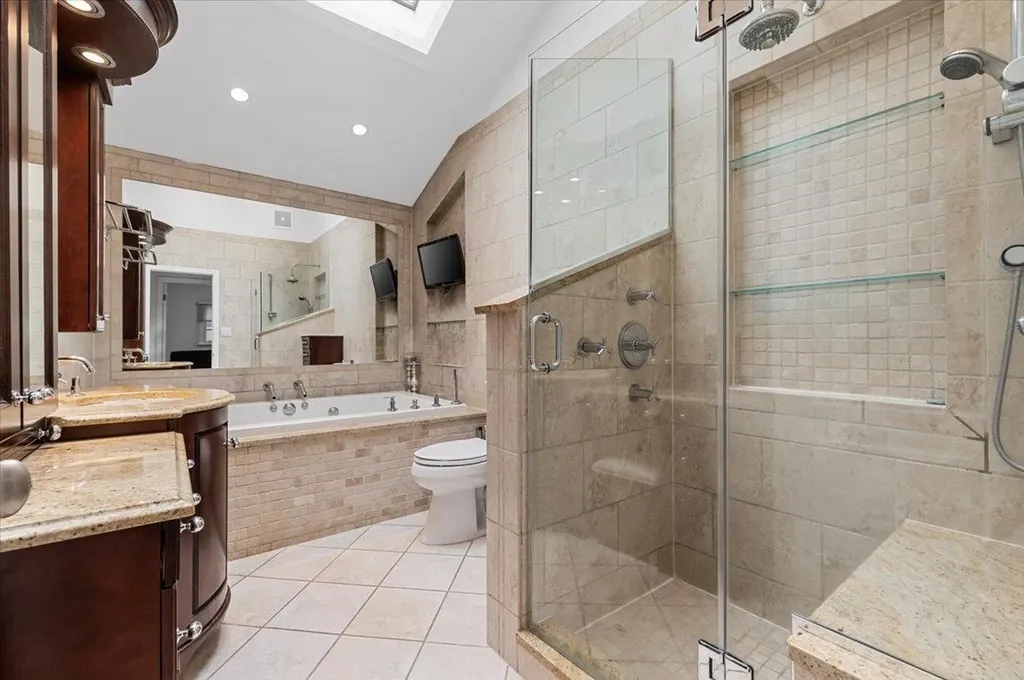 61 Beatrice Lane Old Bethpage NY 11804