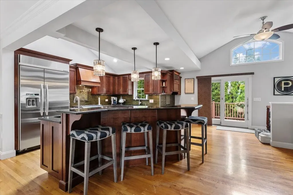 61 Beatrice Lane Old Bethpage NY 11804