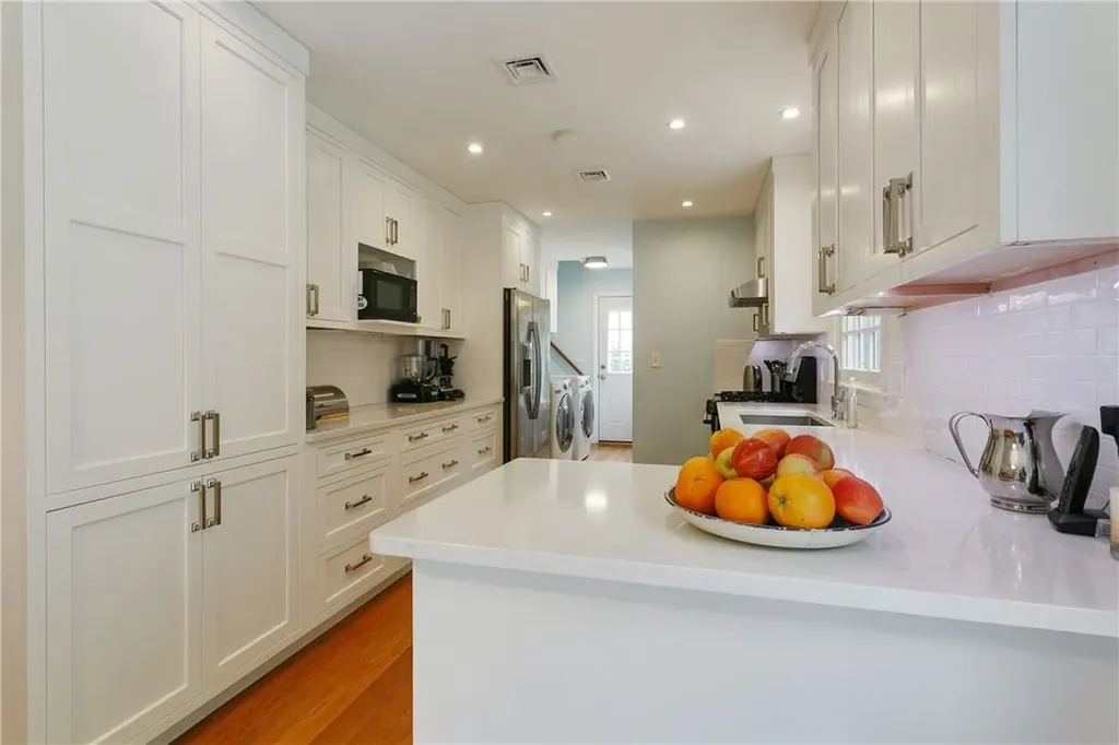 452 Rosedale Avenue White Plains NY 10605