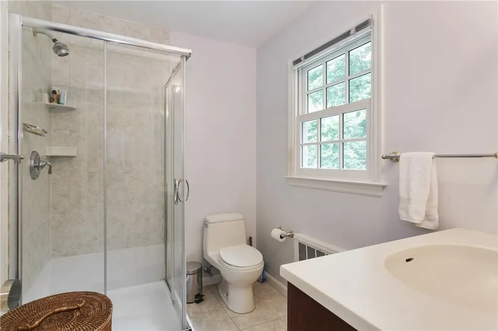 452 Rosedale Avenue White Plains NY 10605