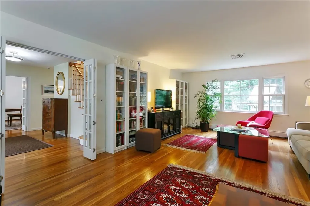452 Rosedale Avenue White Plains NY 10605