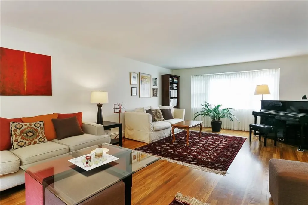 452 Rosedale Avenue White Plains NY 10605