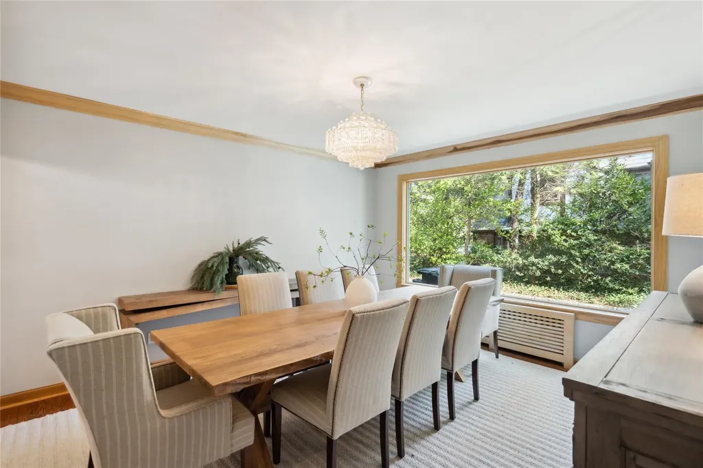 46 Wensley Drive Great Neck NY 11021