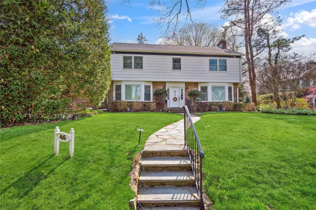46 Wensley Drive Great Neck NY 11021