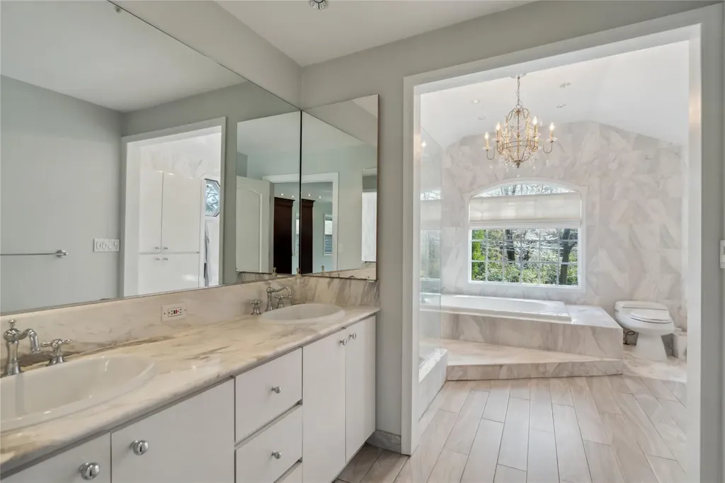 46 Wensley Drive Great Neck NY 11021