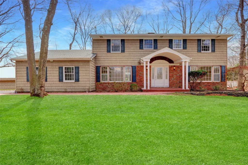 39 Glenrich Drive Saint James NY 11780