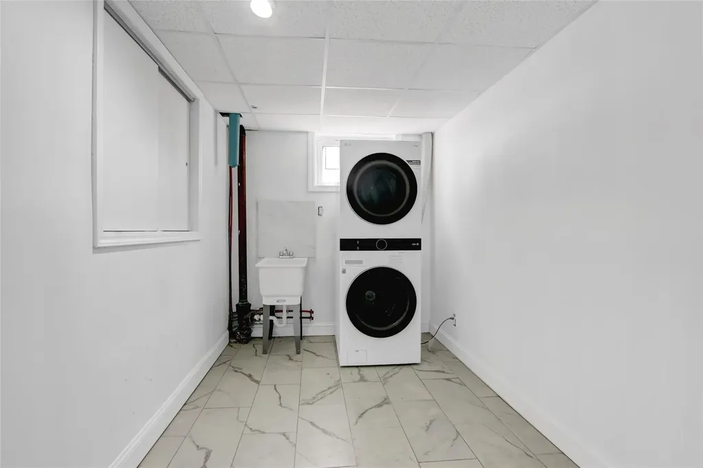 39 Glenrich Drive Saint James NY 11780