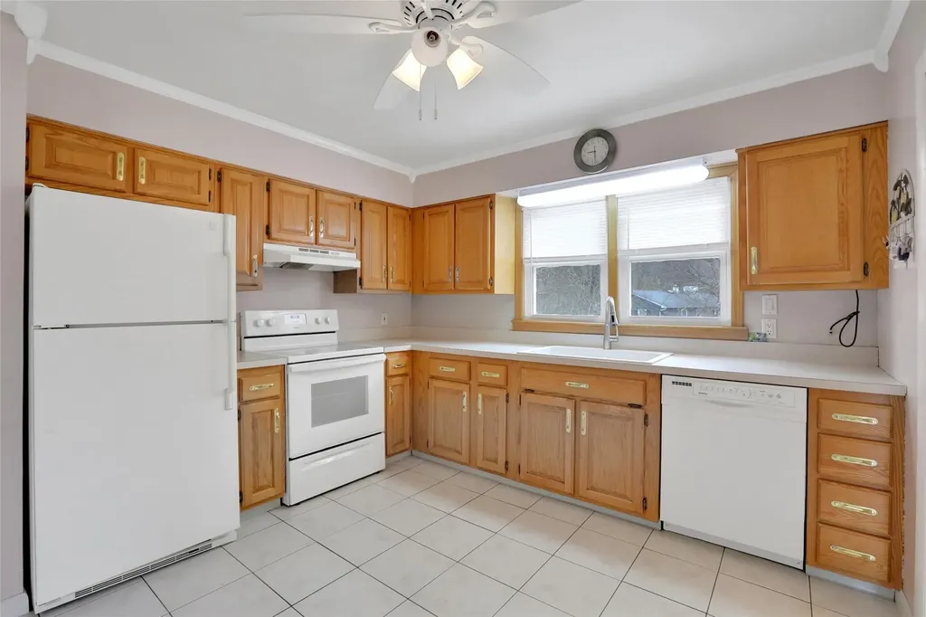 27 Kimball Drive Poughkeepsie NY 12603