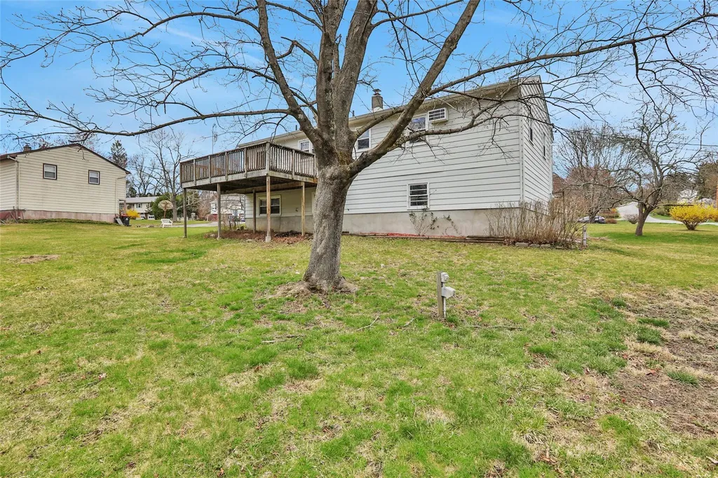 27 Kimball Drive Poughkeepsie NY 12603