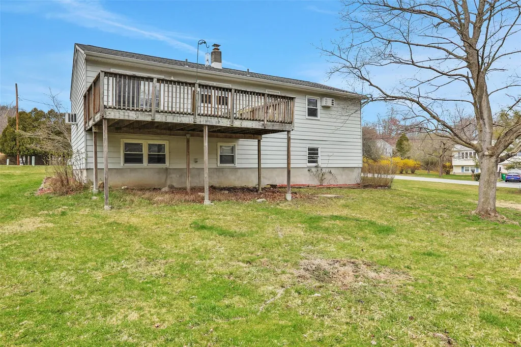 27 Kimball Drive Poughkeepsie NY 12603