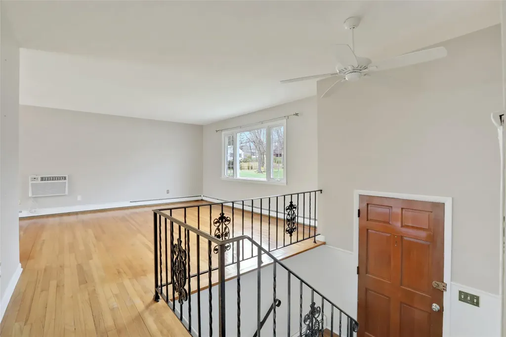 27 Kimball Drive Poughkeepsie NY 12603