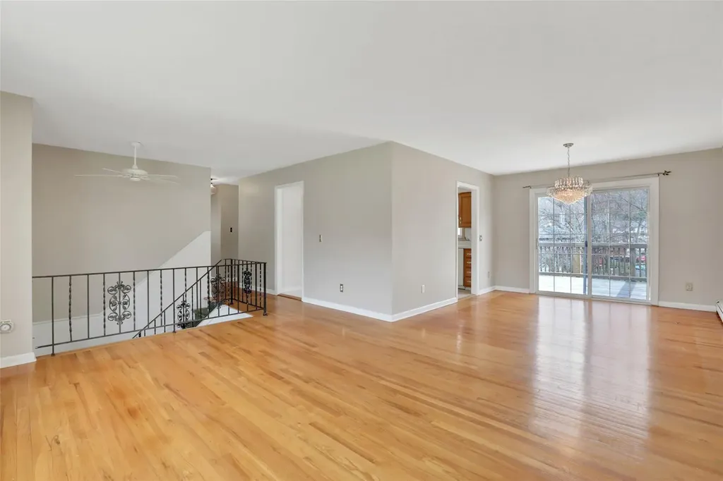 27 Kimball Drive Poughkeepsie NY 12603