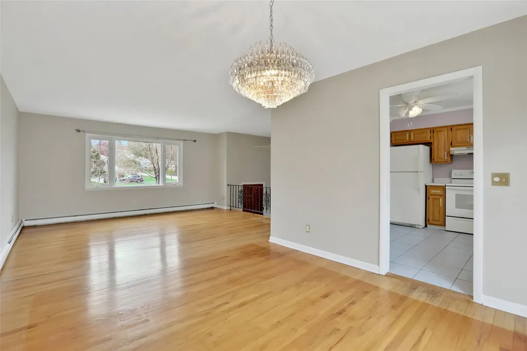27 Kimball Drive Poughkeepsie NY 12603