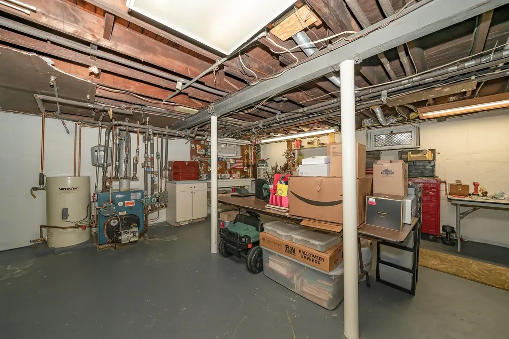 2098 Bit Path Seaford NY 11783