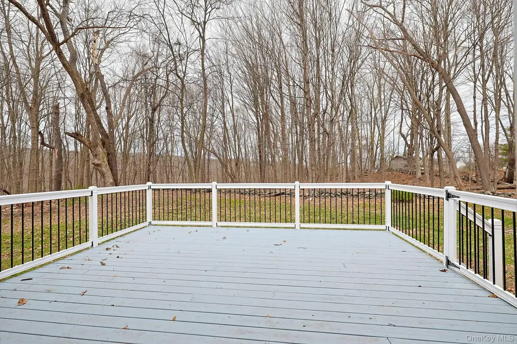 78 Pickerel Road Monroe NY 10950