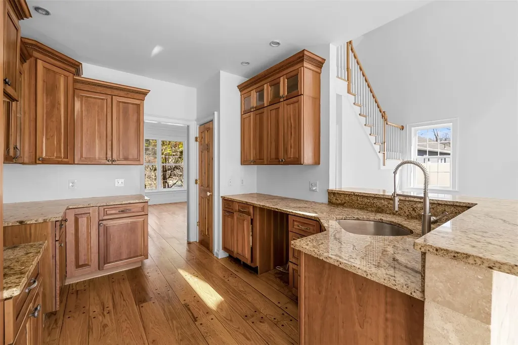 42 Beechwood Avenue Poughkeepsie NY 12603